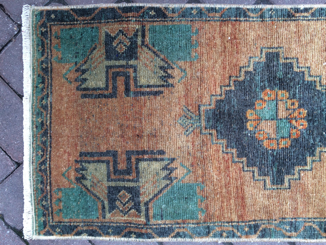 Turkish Oushak Rug 5'3" x 8'2" Hand-Knotted pattern