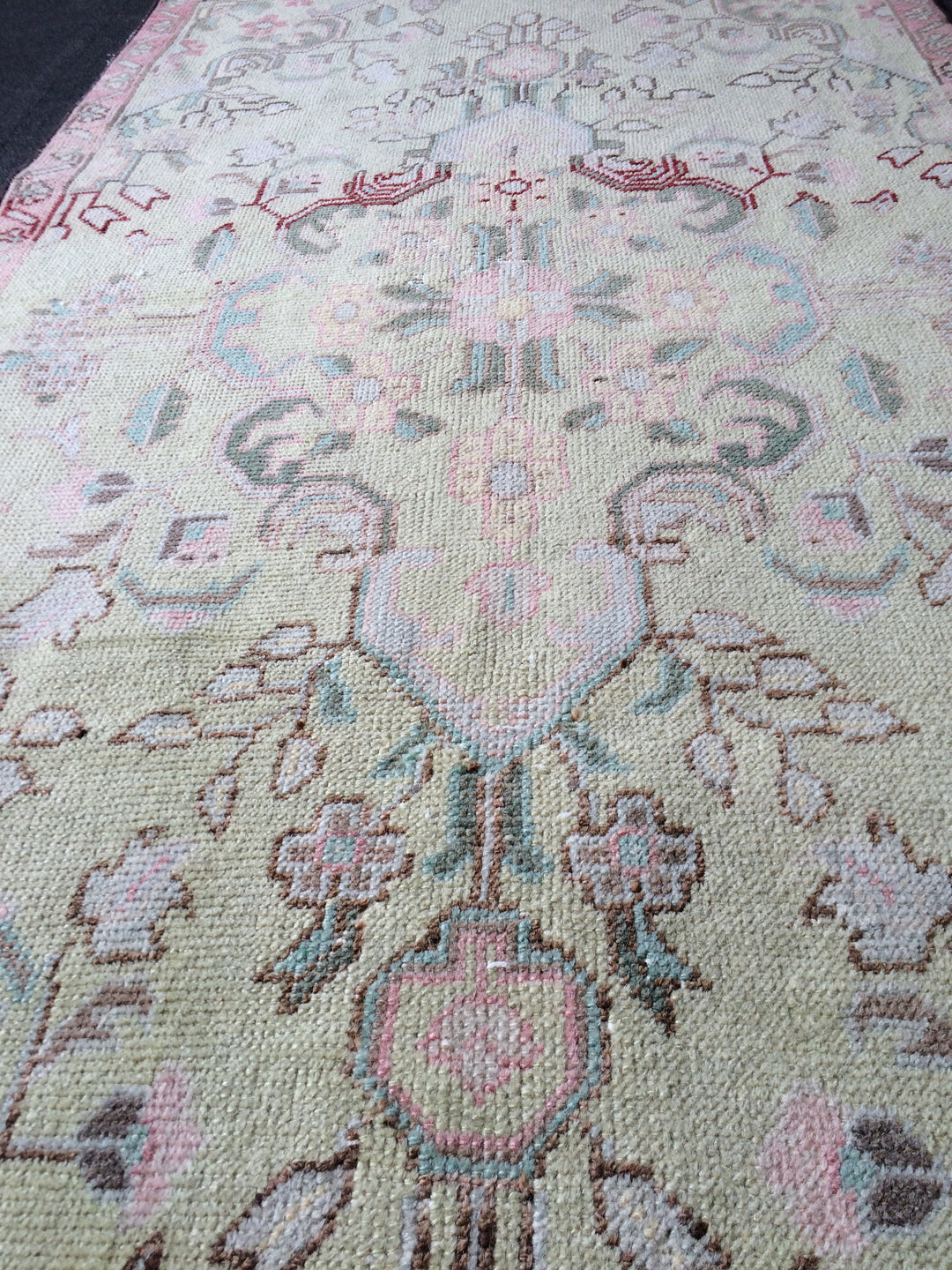 Turkish Ziegler Rug 8'10" x 11'9" Hand-Knotted field