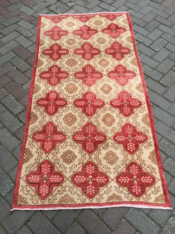 Turkish Oushak Rug 5'6" x 8'2" Hand-Knotted detail