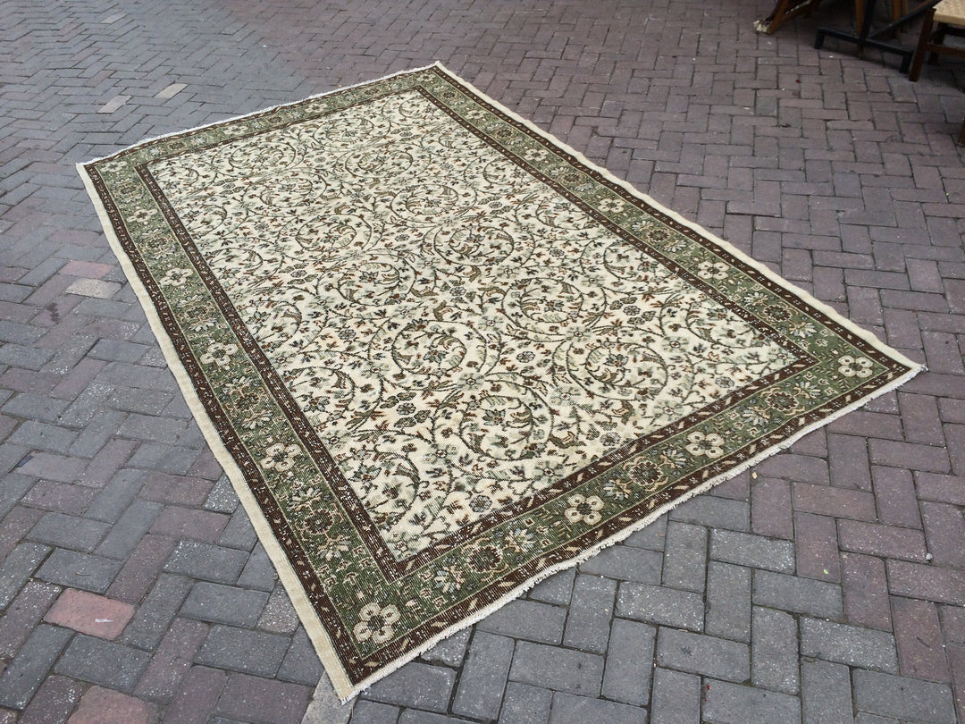 Green Turkish Runner Rug 6' x 10' Hand-Knotted | No. WR12098