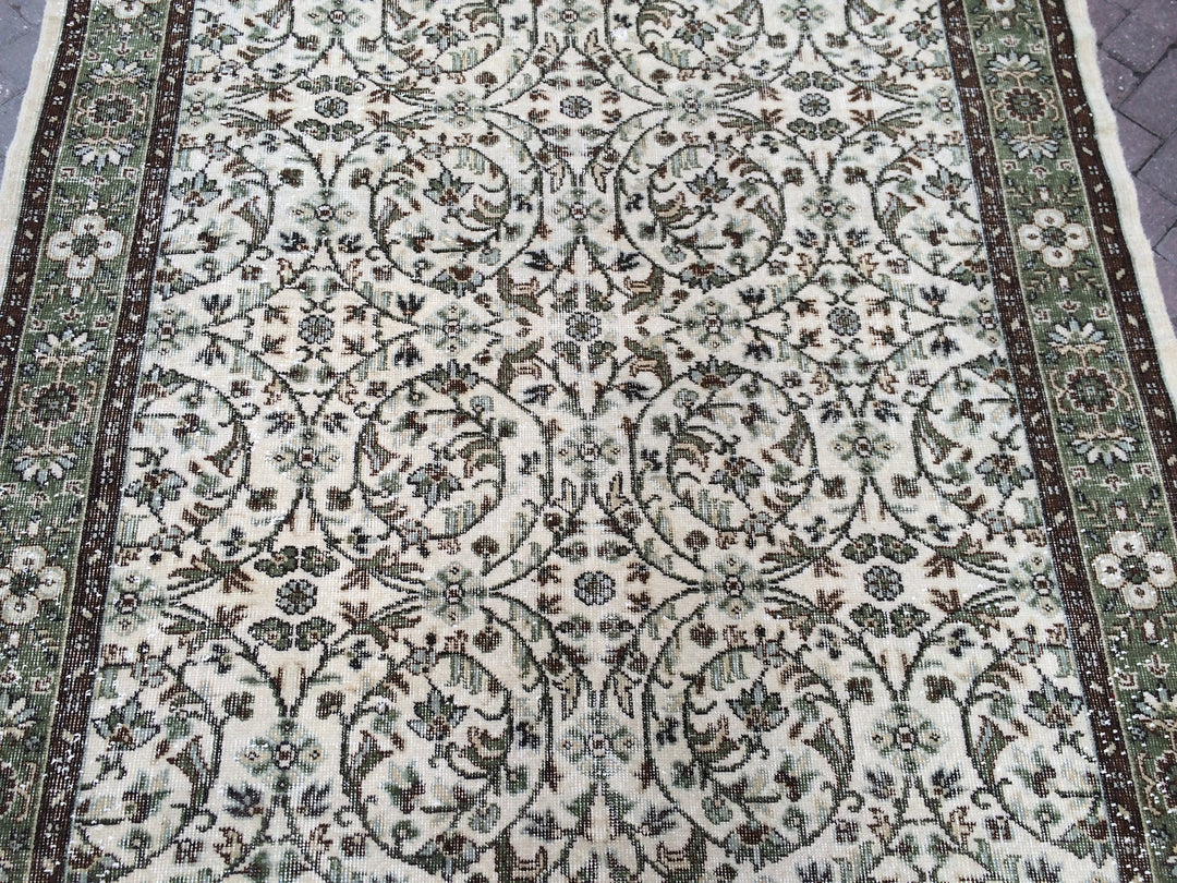 Green Turkish Runner Rug 6' x 10' Hand-Knotted | No. WR12098