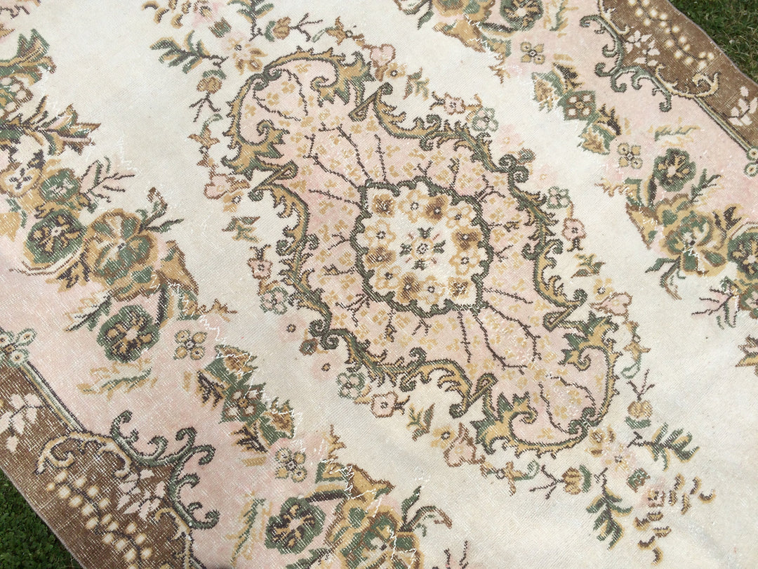 Pink Turkish Oushak Rug 5' 7" x 9' Hand-Knotted pattern