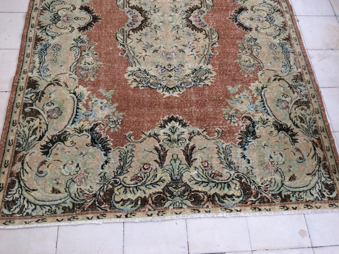 Beige Turkish Runner Rug 6' 6" x 9' 7" Hand-Knotted | No. WR32621