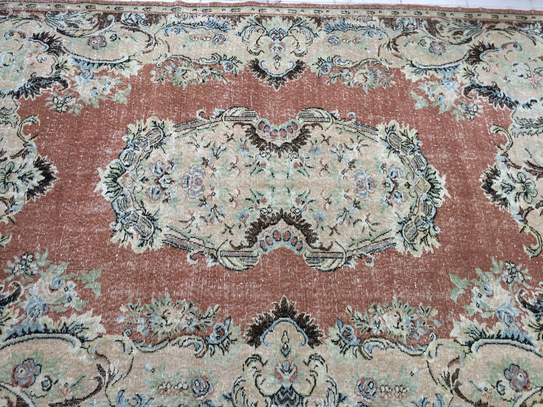 Beige Turkish Runner Rug 6' 6" x 9' 7" Hand-Knotted | No. WR32621