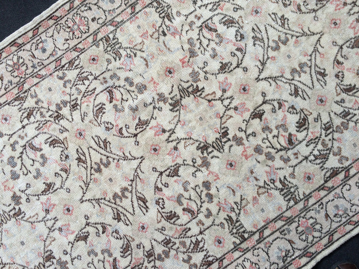 Beige Turkish Runner Rug 4' x 7' Hand-Knotted close-up