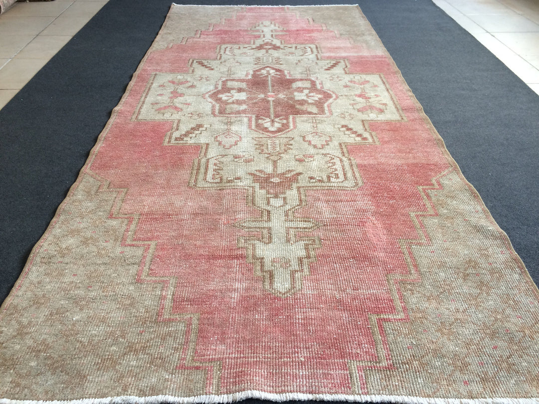 Turkish Runner Rug 4' x 8' 5" Hand-Knotted detail
