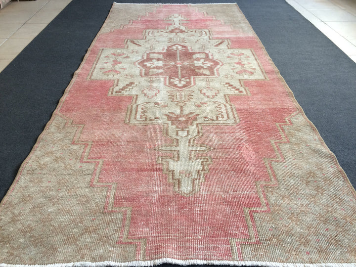 Turkish Runner Rug 4' x 8' 5" Hand-Knotted detail
