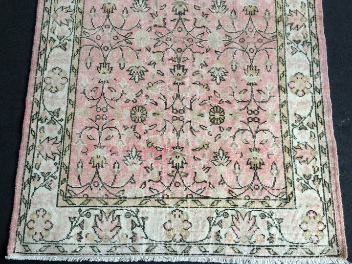 Pink Runner Rug 4' x 7' - No. WR42925