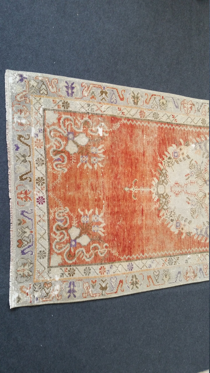 Turkish Oushak Rug Hand-Knotted close-up