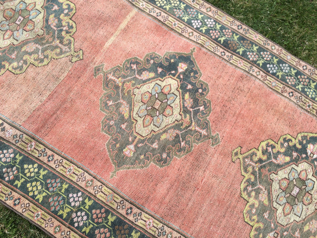 Turkish Oushak Rug 5' x 10' 4" Hand-Knotted pattern
