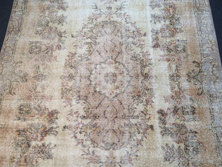 Beige Turkish Runner Rug 5' 7" x 9' Hand-Knotted reverse