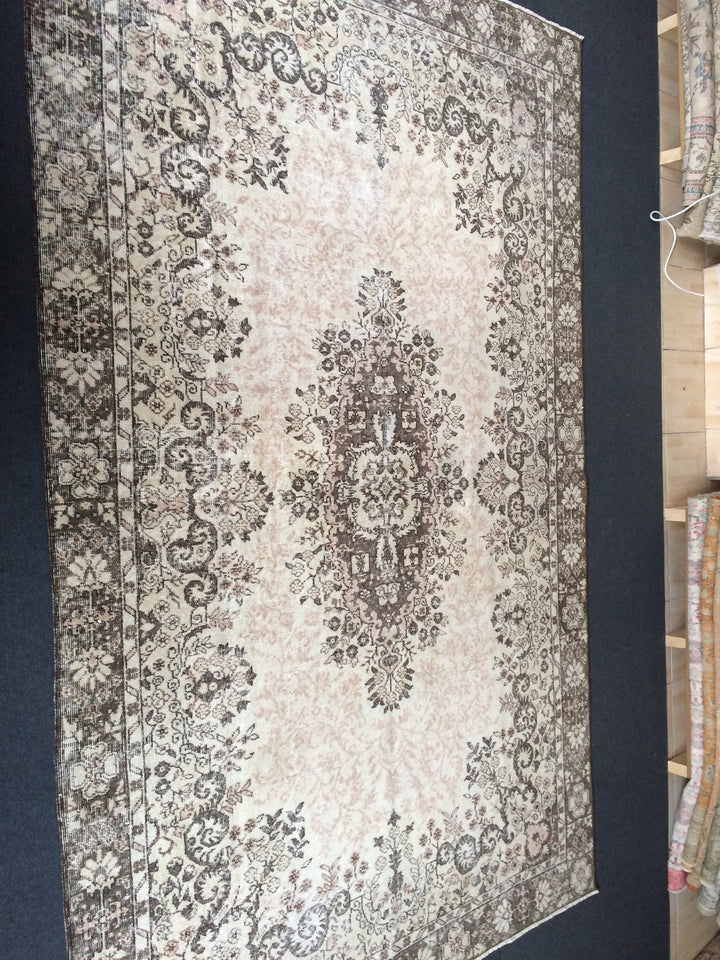 Beige Turkish Runner Rug 6' 4" x 10' Hand-Knotted close-up
