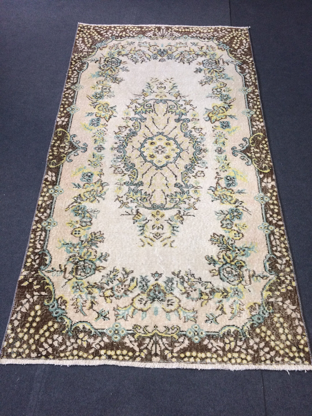 Turkish Oushak Rug 8'10" x 11'10" Hand-Knotted reverse