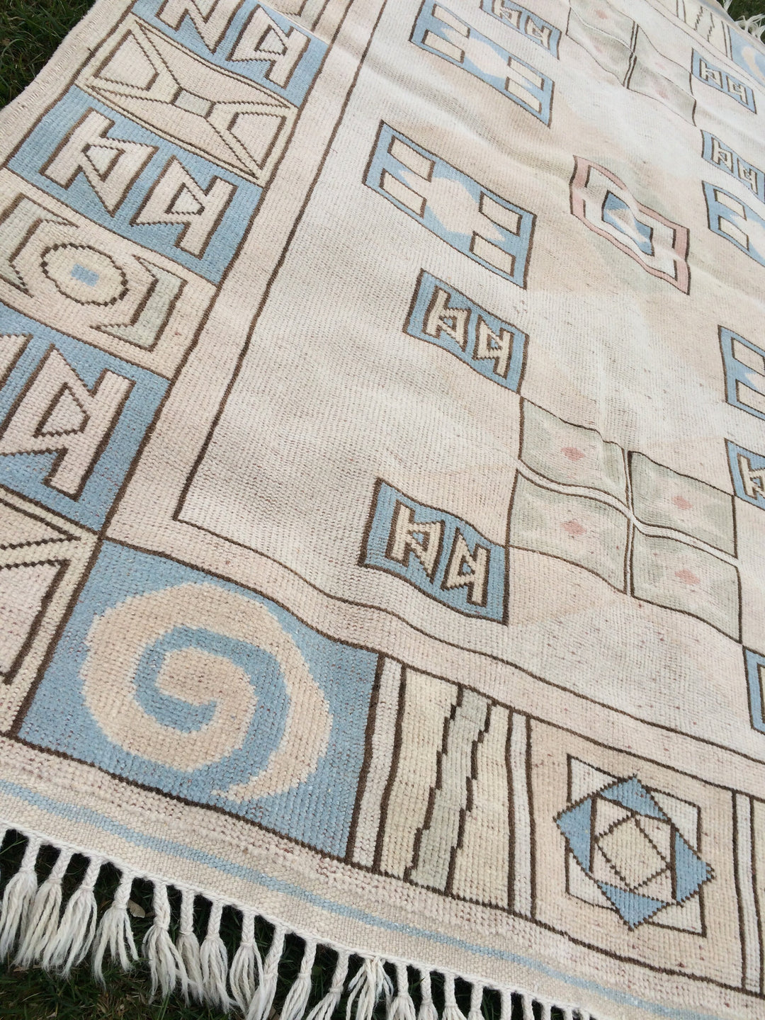 Beige Turkish Oushak Rug 5' x 8' Hand-Knotted reverse