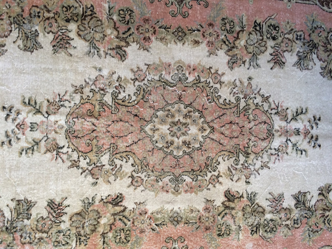 Pink Turkish Runner Rug 5' 2" x 7' 10" Hand-Knotted detail