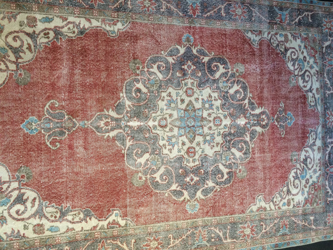 Beige Turkish Runner Rug 6' 10" x 10' 10" Hand-Knotted detail