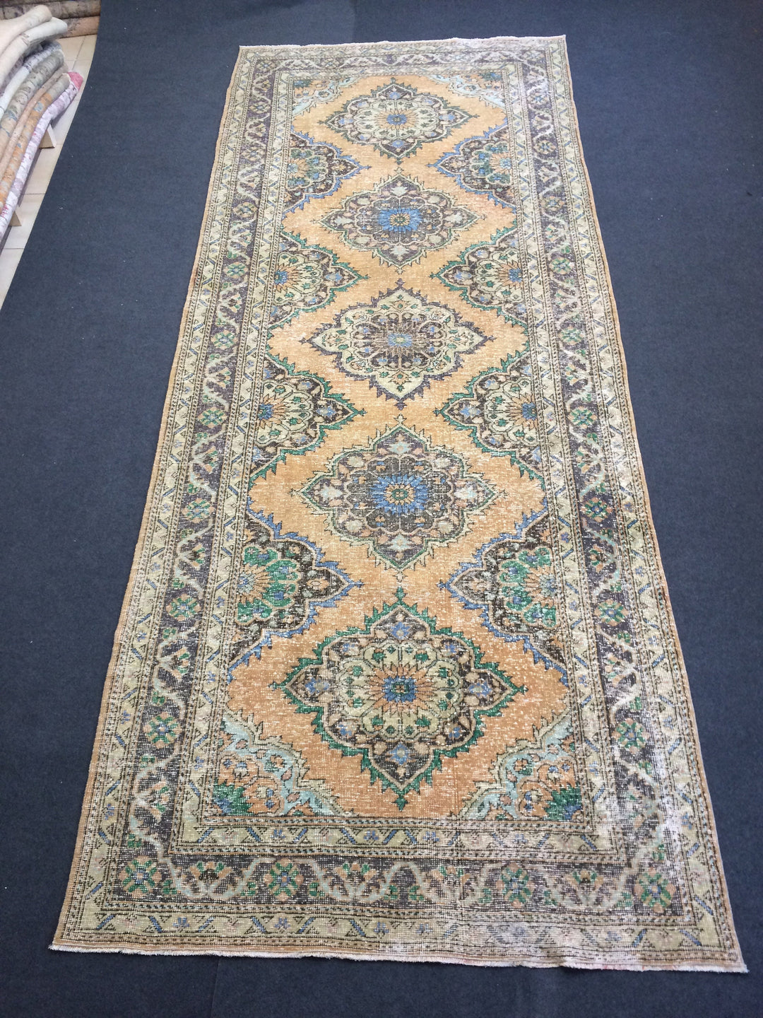 Beige Turkish Runner Rug 4' 10" x 12' 4" Hand-Knotted detail