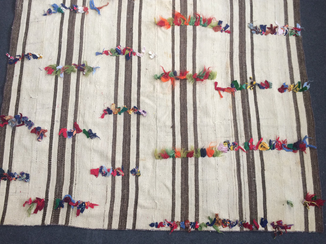 Turkish Oushak Rug 2'7" x 9'9" Flat-Weave detail