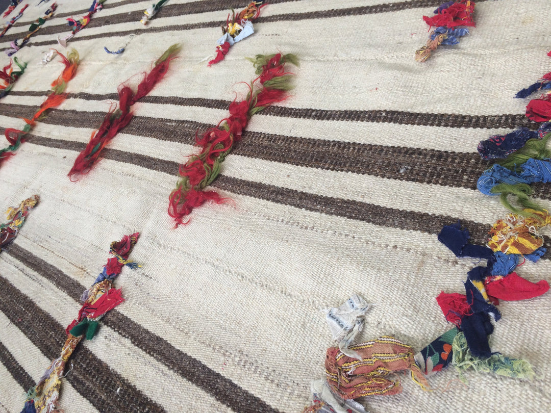 Turkish Oushak Rug 2'7" x 9'9" Flat-Weave texture