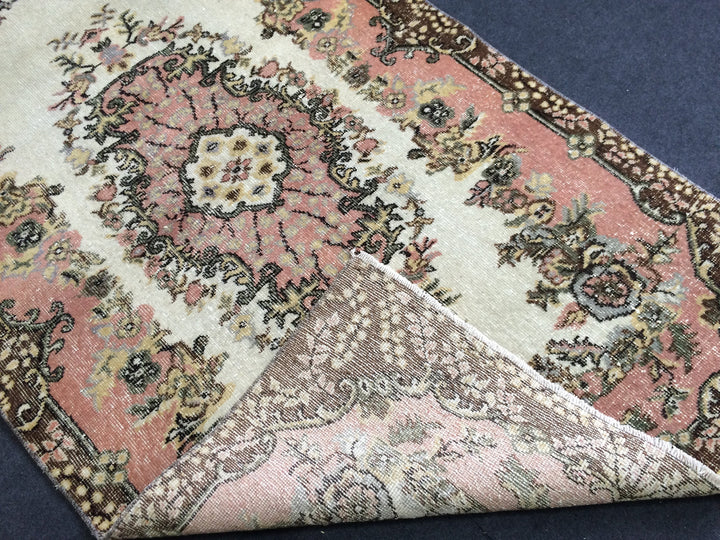 Pink Turkish Oushak Rug 4' x 7' Hand-Knotted border