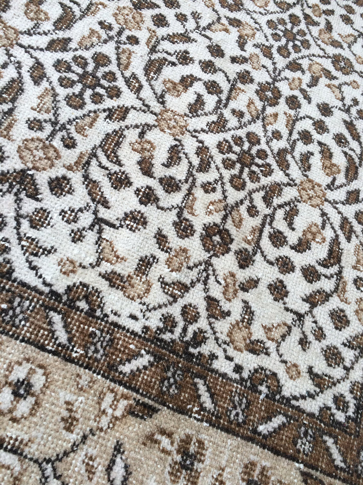 Rust Turkish Oushak Rug Hand-Knotted texture