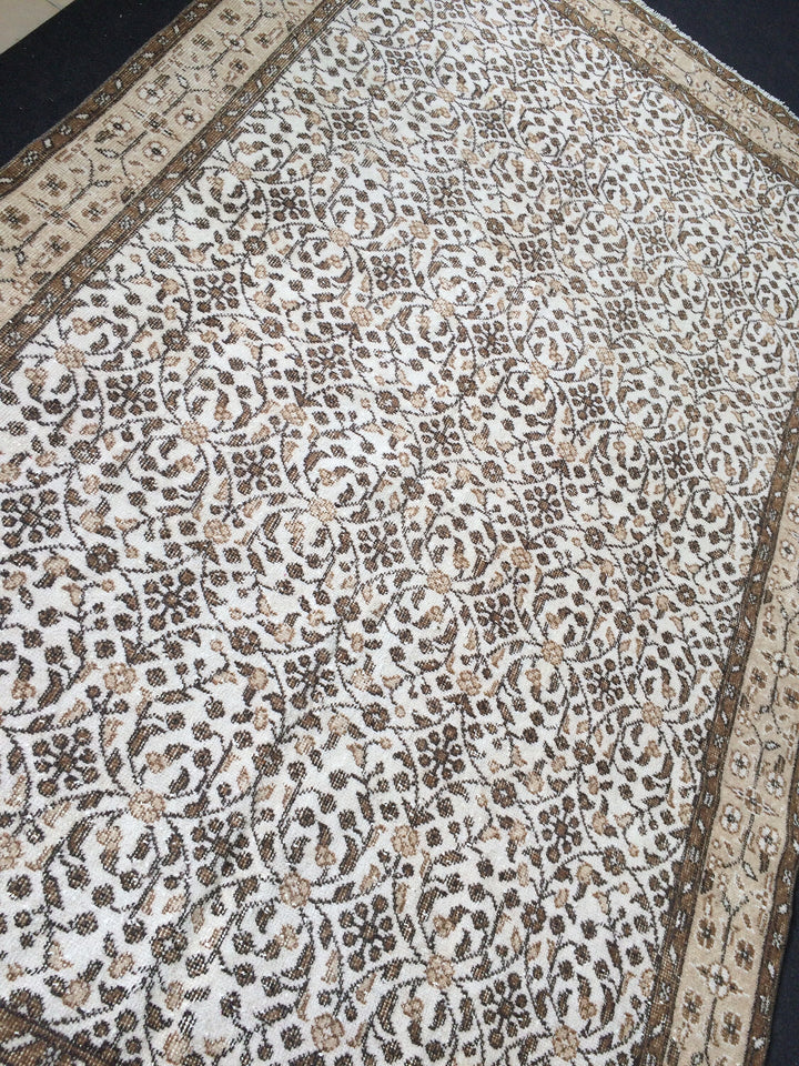 Rust Turkish Oushak Rug Hand-Knotted view 9