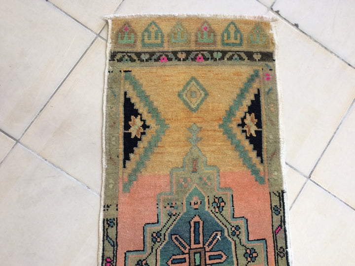 Turkish Oushak Runner Rug 2'7" x 9'10" Hand-Knotted border