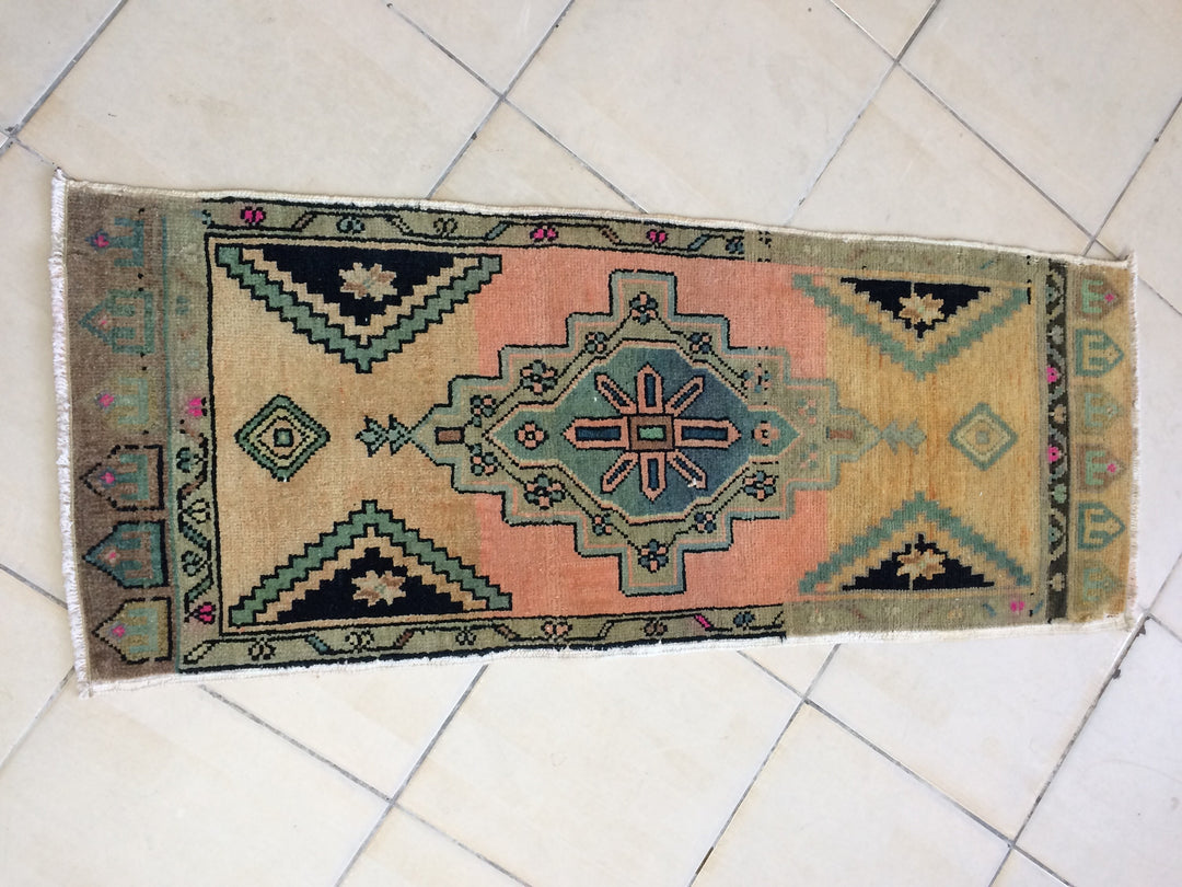 Turkish Oushak Runner Rug 2'7" x 9'10" Hand-Knotted view