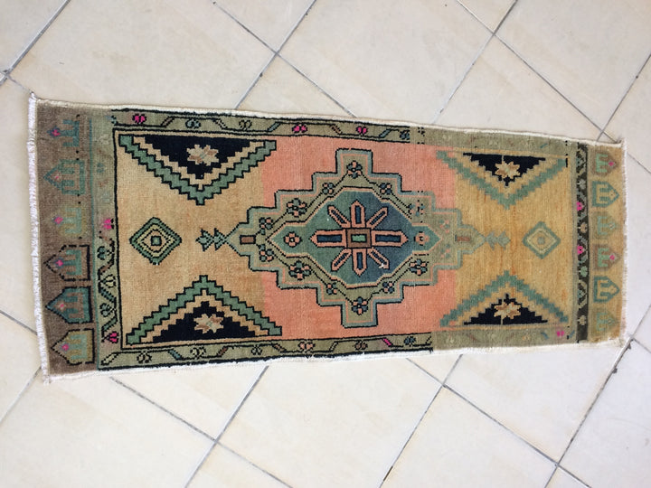 Turkish Oushak Runner Rug 2'7" x 9'10" Hand-Knotted view