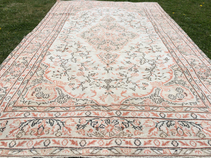 Beige Turkish Runner Rug 6' x 10' Hand-Knotted view