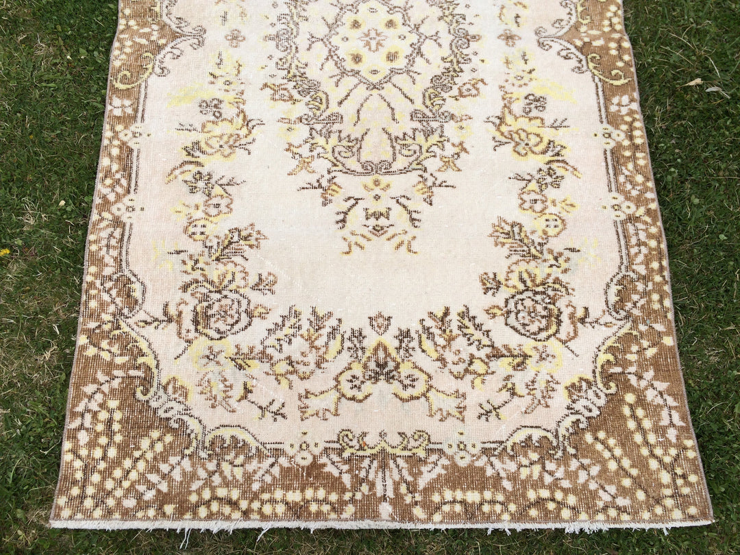 Turkish Oushak Runner Rug 2'6" x 10'1" Hand-Knotted border