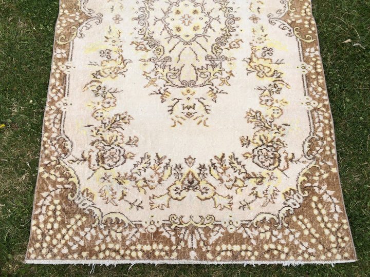 Turkish Oushak Runner Rug 2'6" x 10'1" Hand-Knotted border
