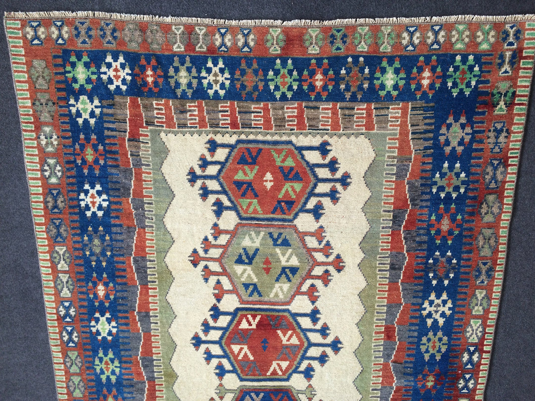 Turkish Oushak Rug 4' 2" x 6' 5" Hand-Knotted close-up