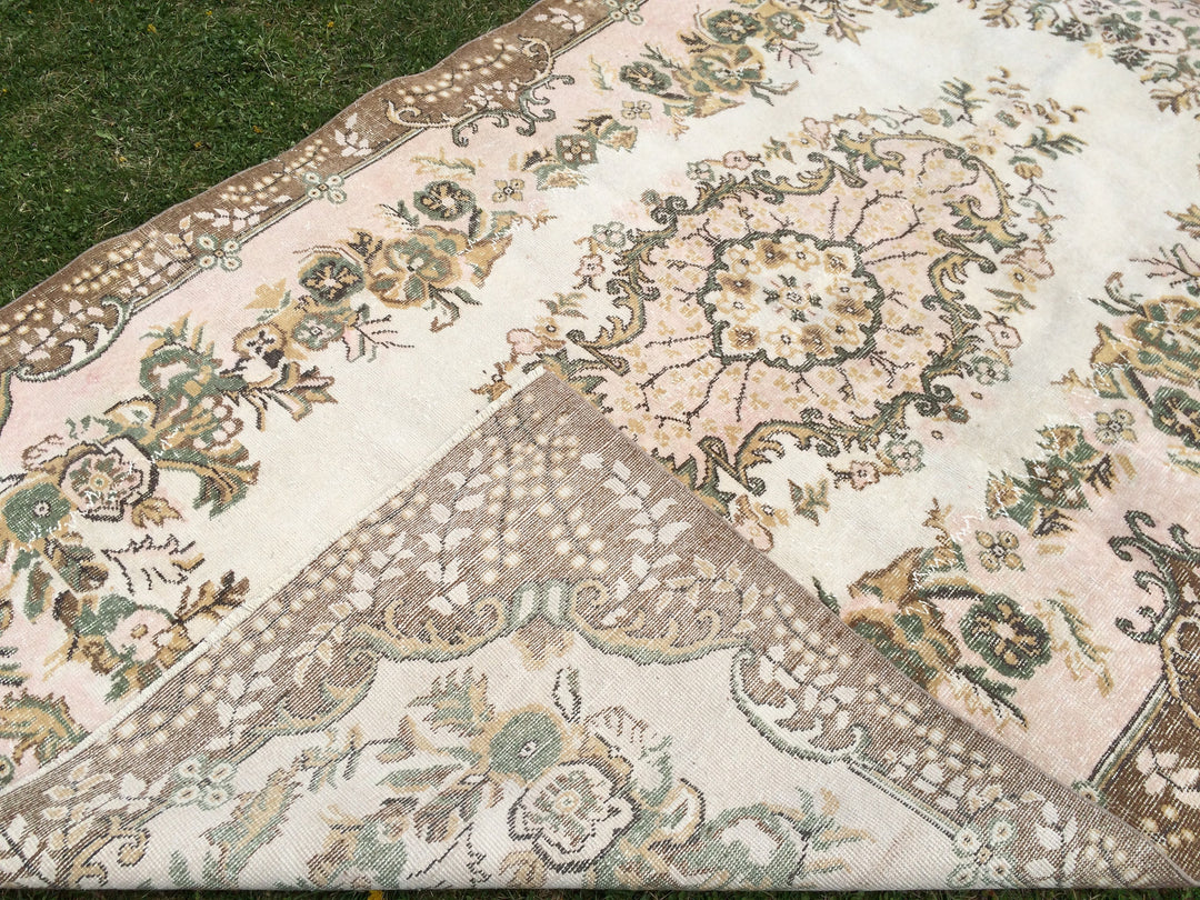 Pink Turkish Oushak Rug 5' 7" x 9' Hand-Knotted texture