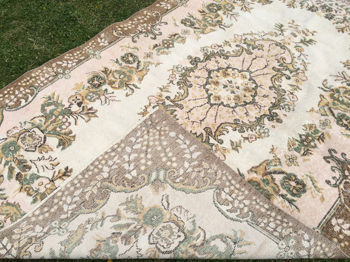 Pink Turkish Oushak Rug 5' 7" x 9' Hand-Knotted texture