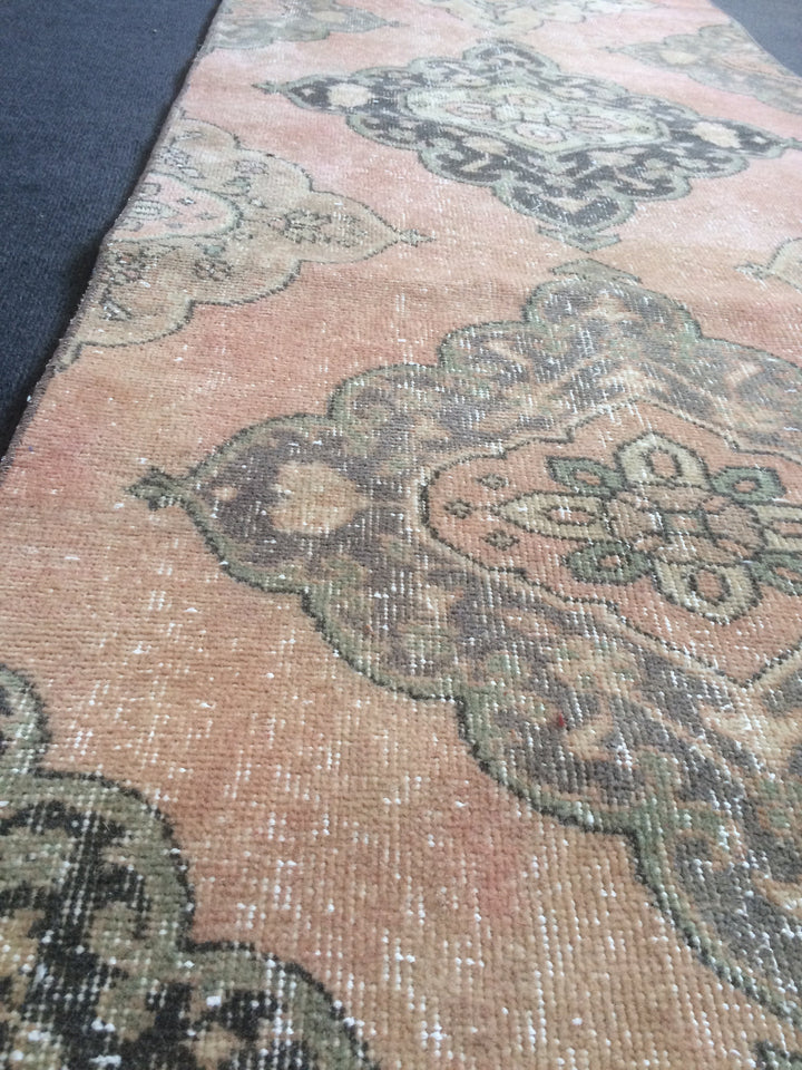 Runner Runner Rug 2' 10" x 13' - No. WR20983