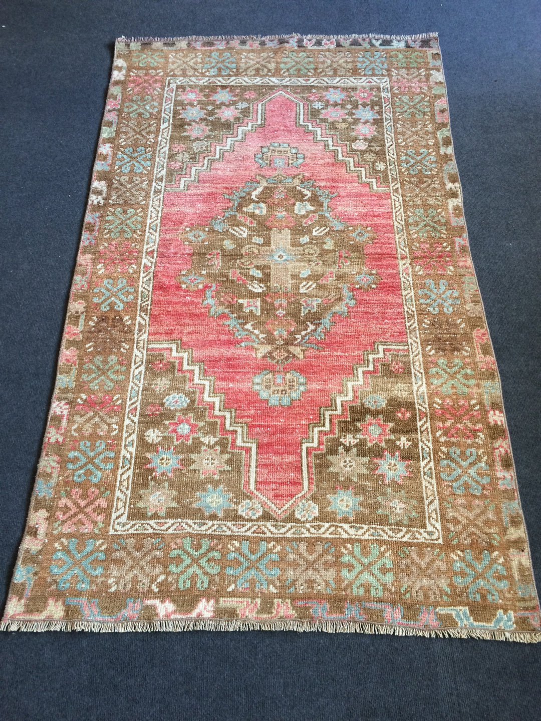 Pink Turkish Oushak Runner Rug 2'7" x 9'10" Hand-Knotted detail