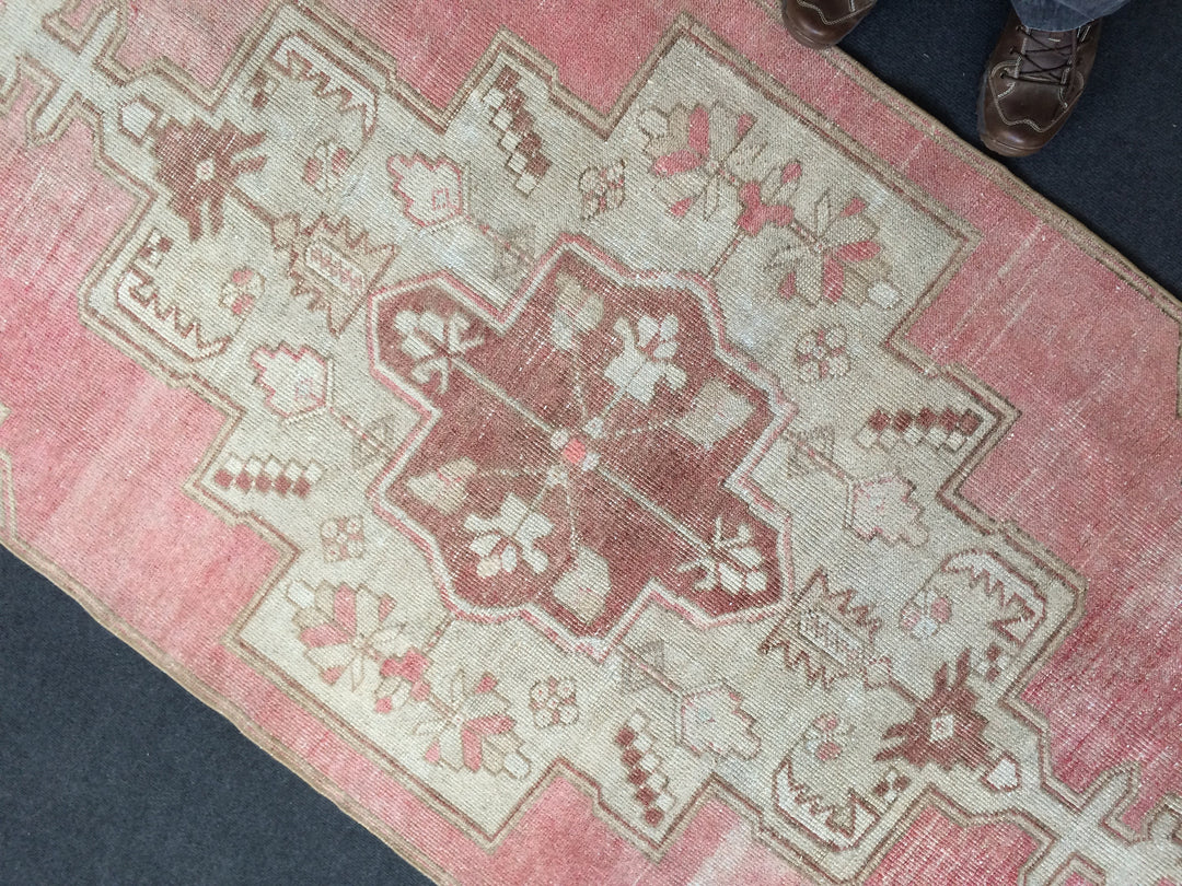 Turkish Runner Rug 4' x 8' 5" Hand-Knotted close-up