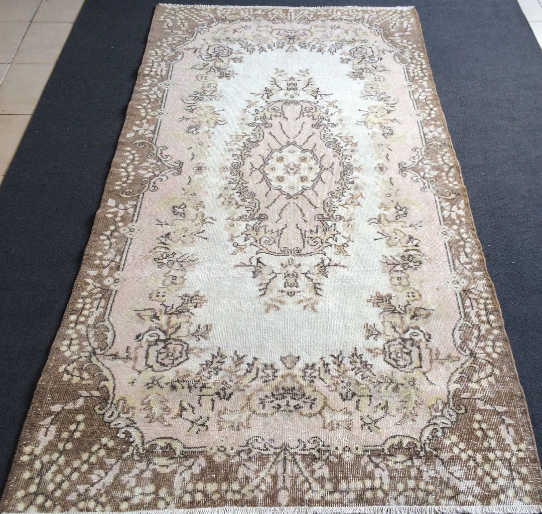 Beige Turkish Runner Rug 4' x 7' 6" Hand-Knotted close-up