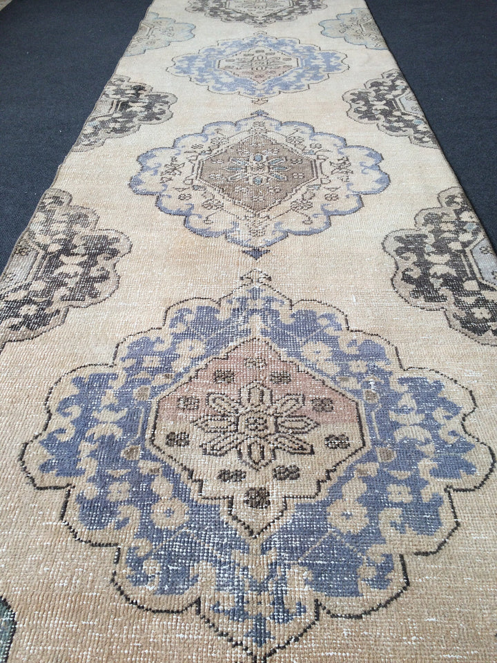 Beige Turkish Runner Rug 2' 11" x 12' 7" Hand-Knotted detail