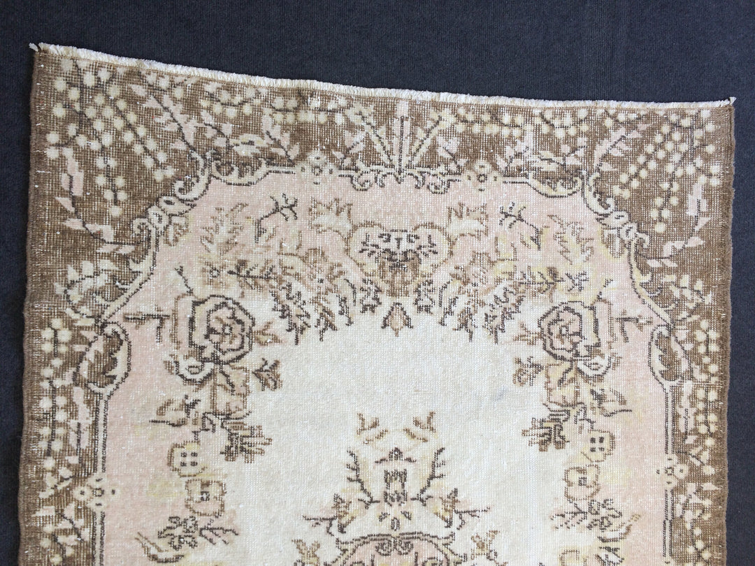 Turkish Oushak Rug 2'7" x 10'1" Hand-Knotted pattern