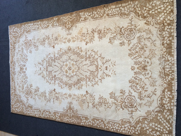 Turkish Oushak Runner Rug 2'8" x 9'9" Hand-Knotted view