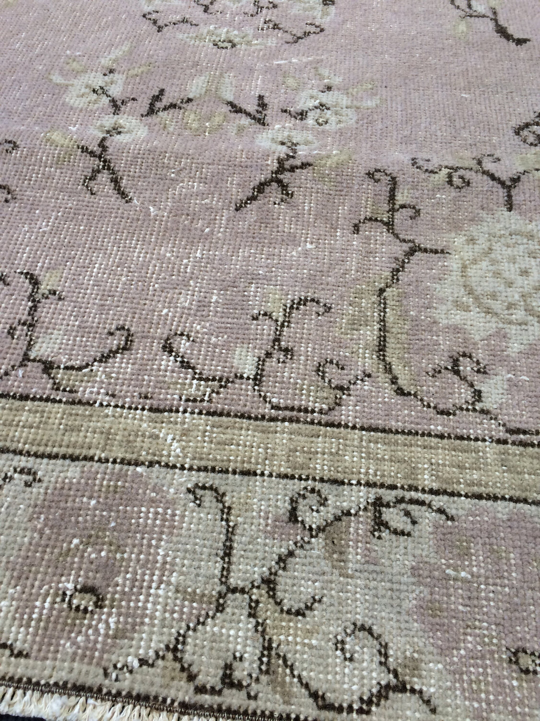 Turkish Oushak Rug 2'6" x 9'10" Hand-Knotted texture