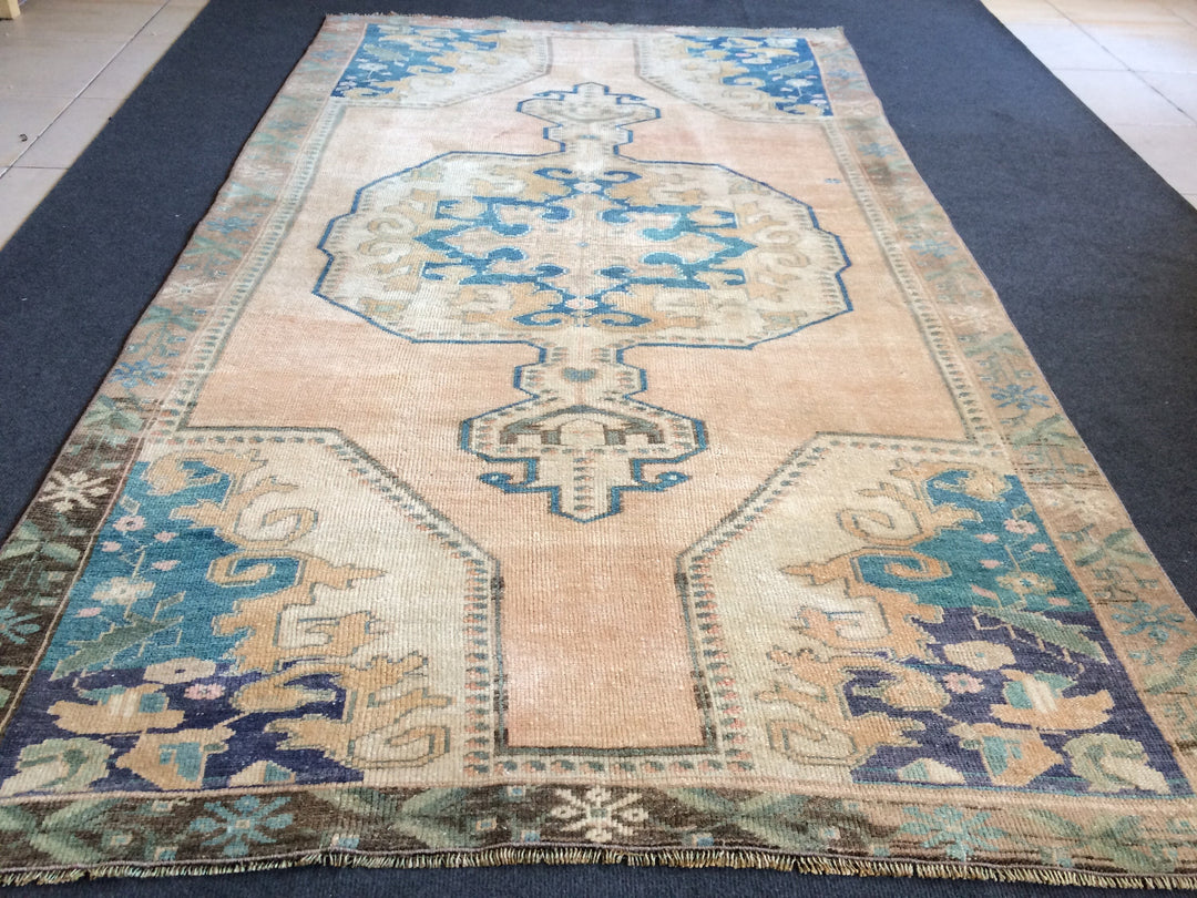Turkish Oushak Rug Hand-Knotted