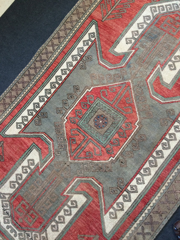 Rust Turkish Oushak Rug Hand-Knotted border