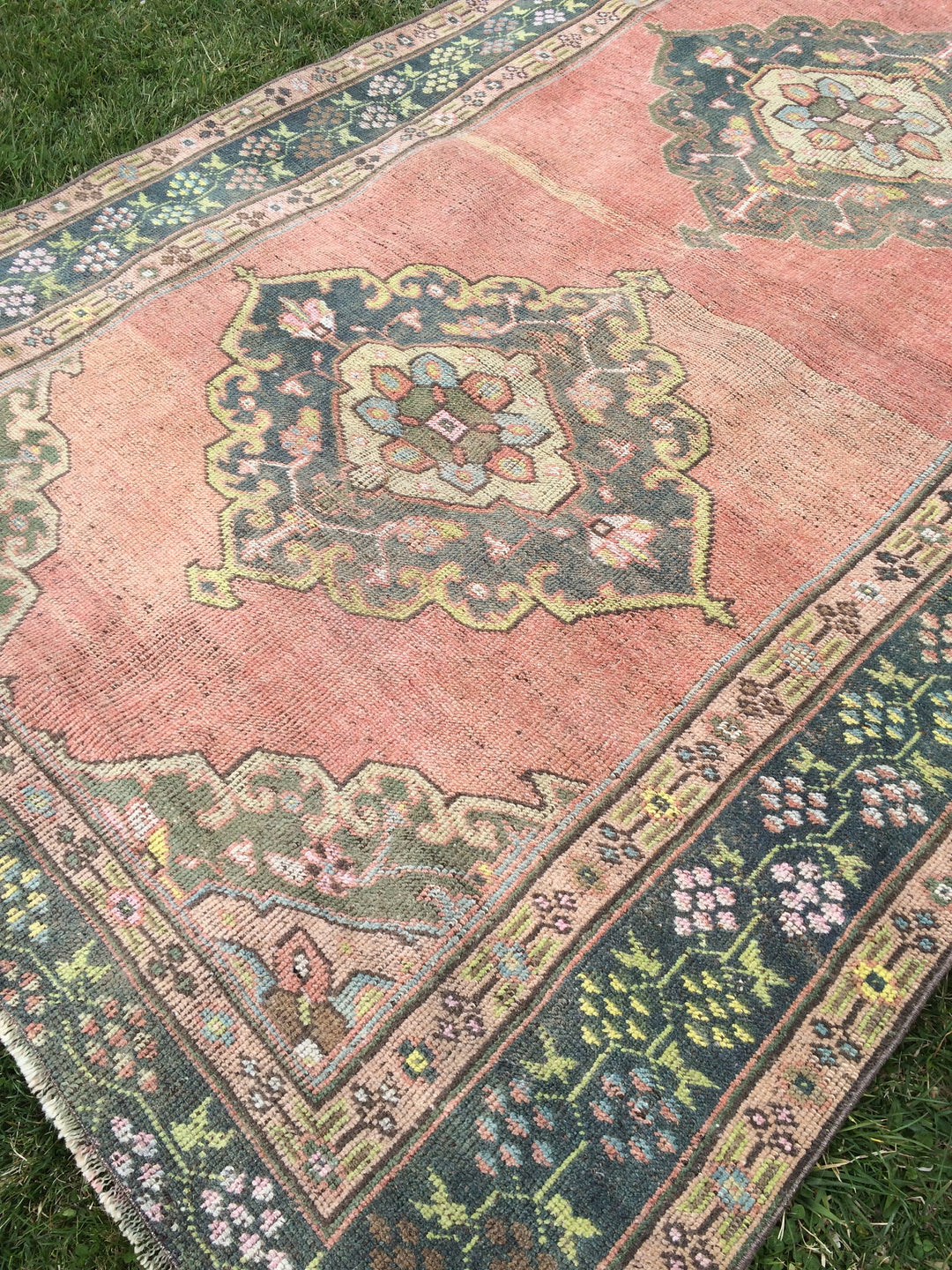 Turkish Oushak Rug 5' x 10' 4" Hand-Knotted texture