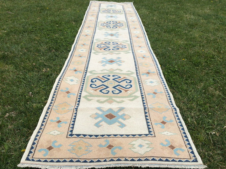 Beige Turkish Runner Rug 3' x 11' Hand-Knotted detail