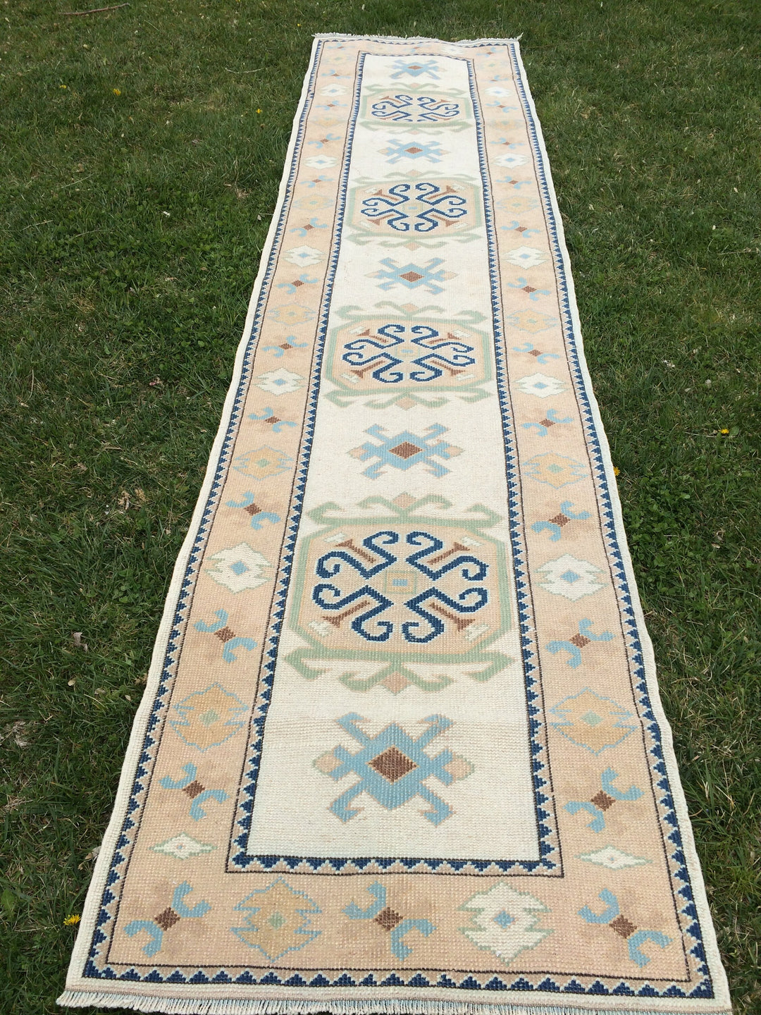 Beige Turkish Runner Rug 3' x 11' Hand-Knotted pattern