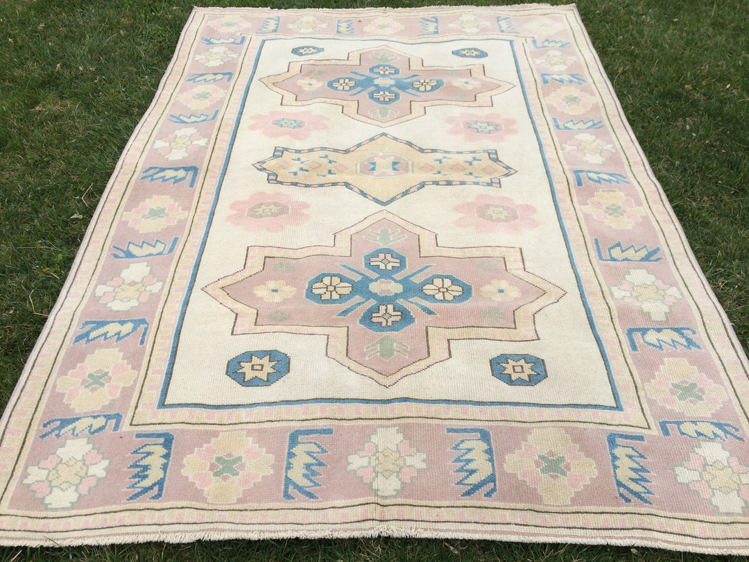 Beige Turkish Runner Rug 5' 2" x 7' 4" Hand-Knotted