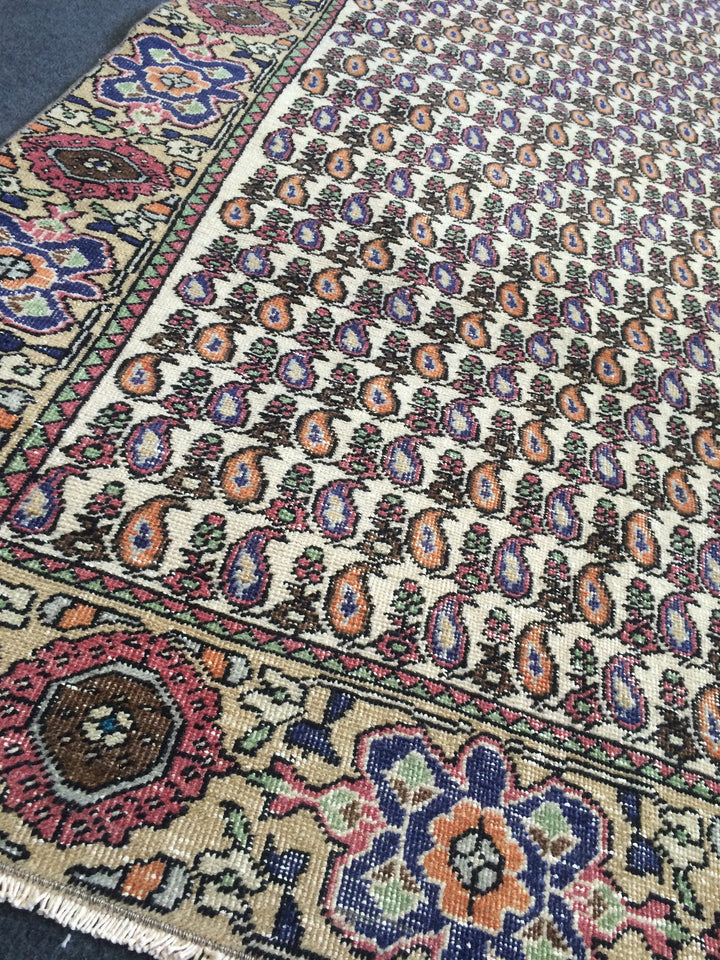 Turkish Oushak Rug Hand-Knotted reverse